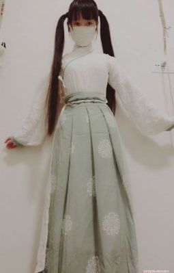 迪拜女孩在线观看